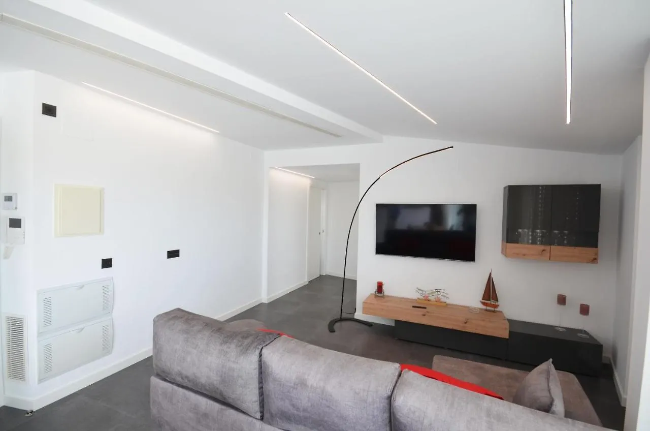 Suites Port 坎布里尔斯 公寓
